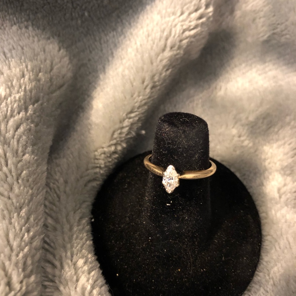 1/4 ct marquis cut natural solitaire diamond.